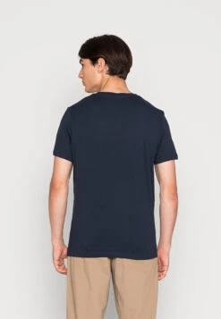 Jack & Jones Jjstamp Tee Crew Neck 3 Pack - T-Shirt Print - Black/White/Navy Blazer 9 Jack & Jones Jjstamp Tee Crew Neck 3 Pack - T-Shirt Print - Black/White/Navy Blazer -Jack & Jones 2ffa0bd964194ff4a61f1f52fa592b7b