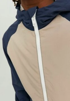 Jack & Jones Junior Jungs Colourblocking - Jas - Crockery -Jack & Jones 32eec1ff4b2e4339b178affa8c12f2af