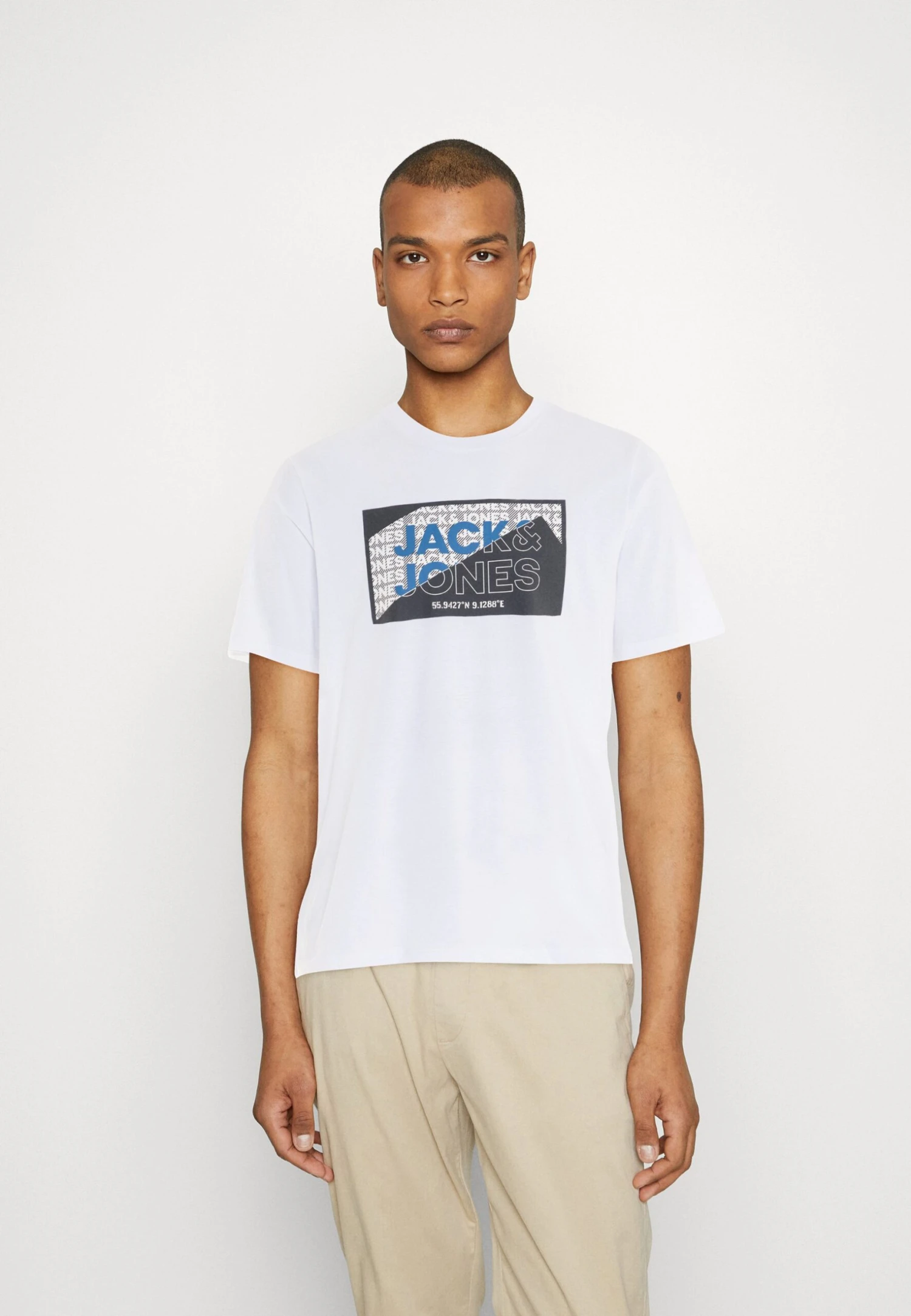 Jack & Jones Jcologan Crew Neck - T-Shirt Print - White 1 Jack & Jones Jcologan Crew Neck - T-Shirt Print - White