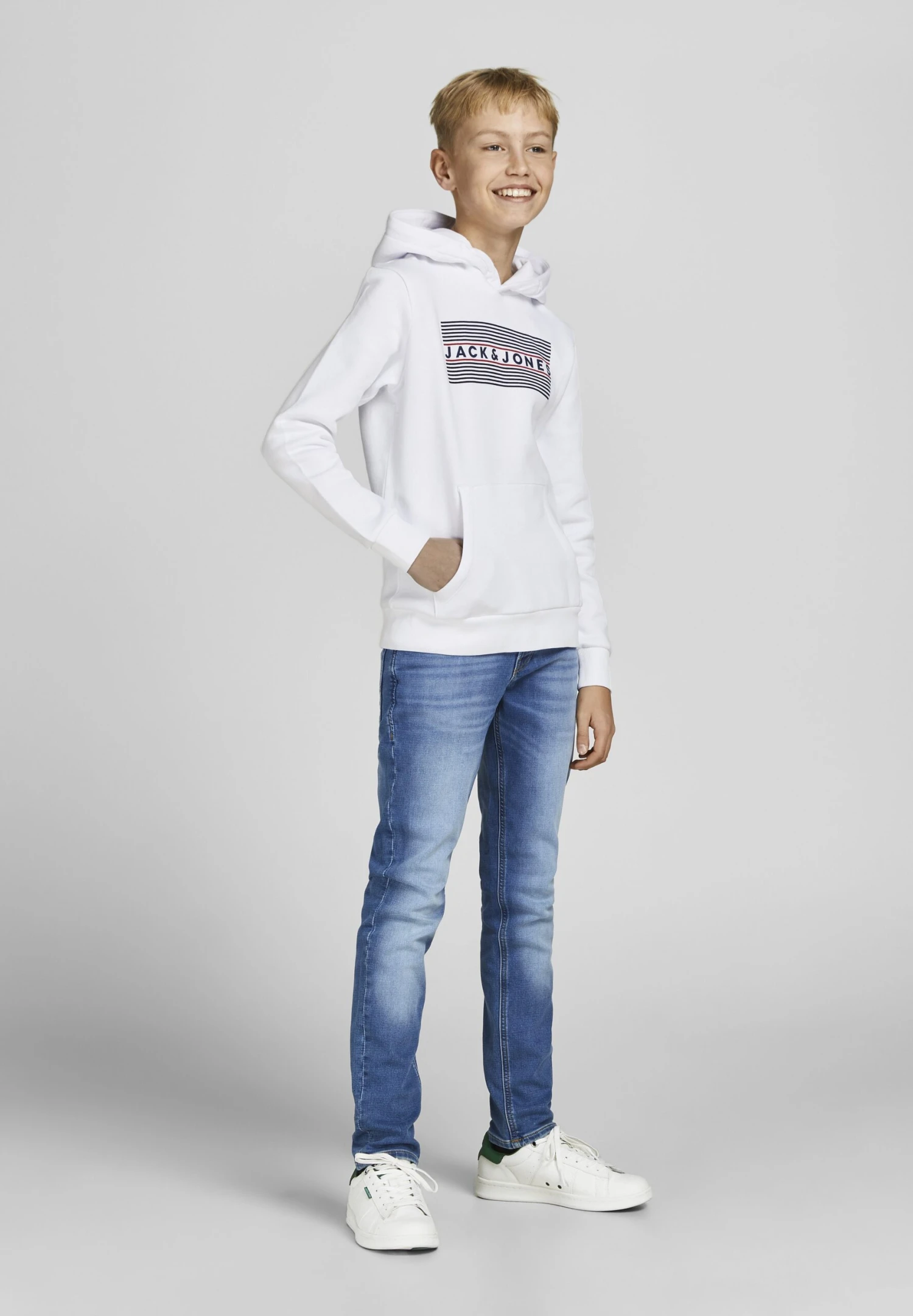 Jack & Jones Junior Jjecorp Logo- Hoodie - White 1 Jack & Jones Junior Jjecorp Logo- Hoodie - White