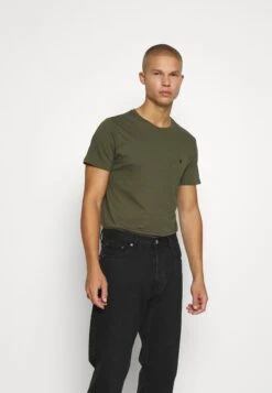 JACK&JONES Premium Jprbrody Tee Crew Neck 5 Pack - T-Shirt Basic - Navy Blazer/White/Olive Night/Black/Portroyale -Jack & Jones 5797c453a32b40fbb910fcd6e7619ae8