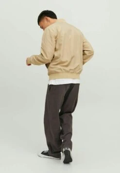 Jack & Jones Klassische - Bomberjacks - Twill -Jack & Jones 67be23255316440c9236d7456926ad59