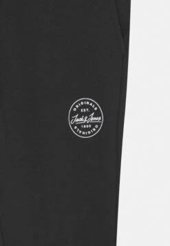 Jack & Jones Junior Jjigordon Jjshark Jr 2 Pack- Trainingsbroek - Black/Light Grey 7 Jack & Jones Junior Jjigordon Jjshark Jr 2 Pack- Trainingsbroek - Black/Light Grey -Jack & Jones 90f6da72b3384f32a56426608980836a