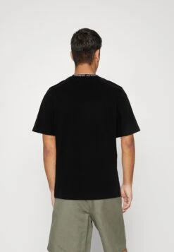 Jack & Jones Jcoarc Jacquard Tee Crew Neck - T-Shirt Print - Black -Jack & Jones a3738bacd5404a1daa3cd13f9a23f539