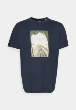 Jack & Jones Jordalston Photo Tee Crew Neck - T-Shirt Print - Navy Blazer -Jack & Jones d113048fdb0e48eb865ee5185fc5da1d