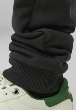 Jack & Jones Junior Warrior - Trainingsbroek - Black 14 Jack & Jones Junior Warrior - Trainingsbroek - Black -Jack & Jones d4db111adfa74e599c8bed8f78f6b4e8