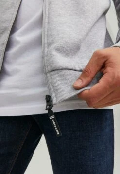 Jack & Jones Jcologan Zip High Neck Ss23 Sn - Sweater Met Rits - Light Grey Melange -Jack & Jones e7ced0d542604ebdb7de3f27a6836549