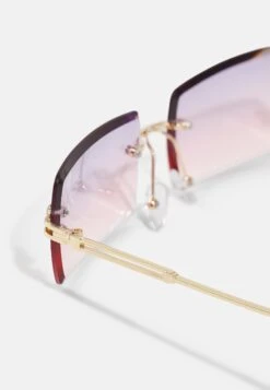 Jack & Jones JacmilanoUnisex - Zonnebril - Purple Magic/Golden-Coloured/Purple/Pink -Jack & Jones f5020288b8284a49852aaf65d967e9a8